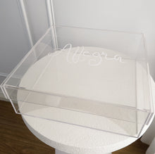 Load image into Gallery viewer, Small Clear Acrylic Gift Box