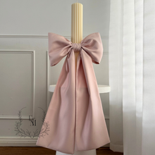 Load image into Gallery viewer, CLEO CANDLE