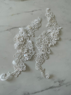Pearl Beads Lace Motif - Off White