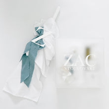 Load image into Gallery viewer, Zac Candle