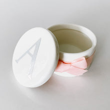 Load image into Gallery viewer, Small Round Trinket Box